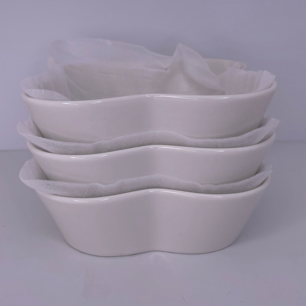 Fiddle + Fern Flower Shaped Porcelain Bowls ( 3 Pc Set )
